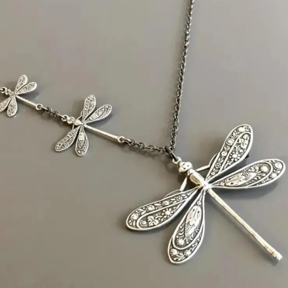 NEW Vintage Style Bohemian Dragonfly Flower Stainless Steel Pendant Necklace